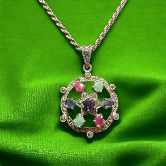 🌺 Vintage 925 Emerald Sapphire & Ruby Marcasite Pendant with 925 Rope Chain - Picture 8 of 13